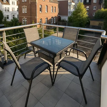 Neubau Stadtwohnung Mit Balkon In Siegen Parkplatz Wlan Autobahn Appartement *