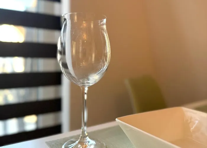 Neubau Stadtwohnung Mit Balkon In Siegen Parkplatz Wlan Autobahn 锡根